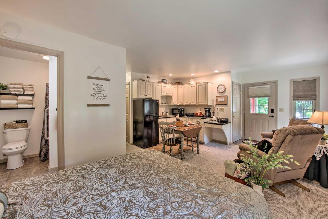 Cozy Garden Room In Welsh Mountain Suites! 뉴홀란드 외부 사진
